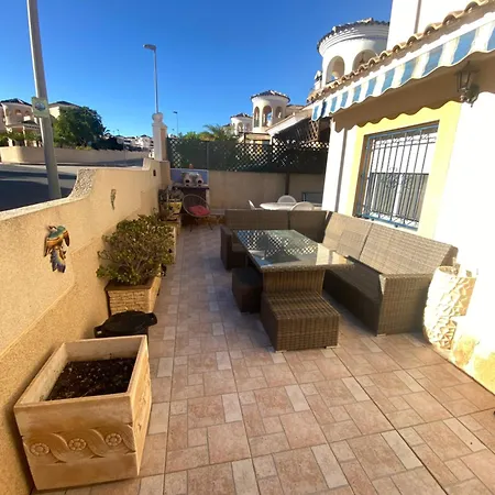 Detached With Private Pool * Pinar de Campoverde