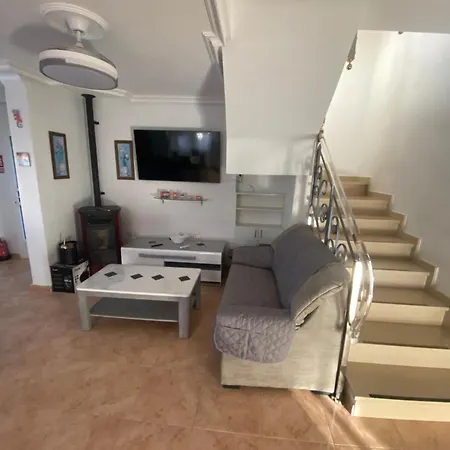 Detached With Private Pool *