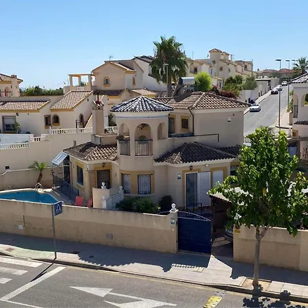 Villa Detached With Private Pool *